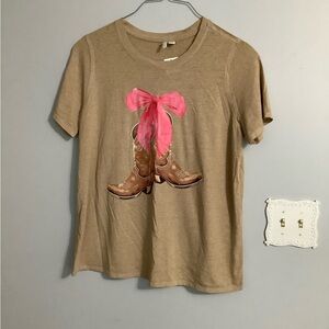 Cato Beige Tee with Pink Graphic